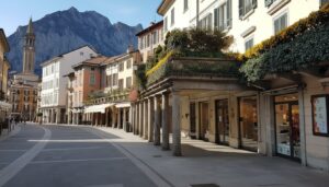 Piazza XX Settembre: the historical and architectural heart of Lecco