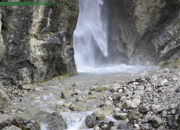 Alla scoperta della Cascata del Cenghen